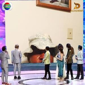 Meet your Posher, Marvin